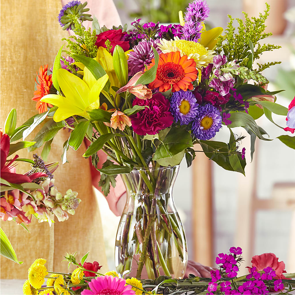 Bold & Bright – A Florist Original – FUJI'S ALADDIN FLOWERS, National City CA