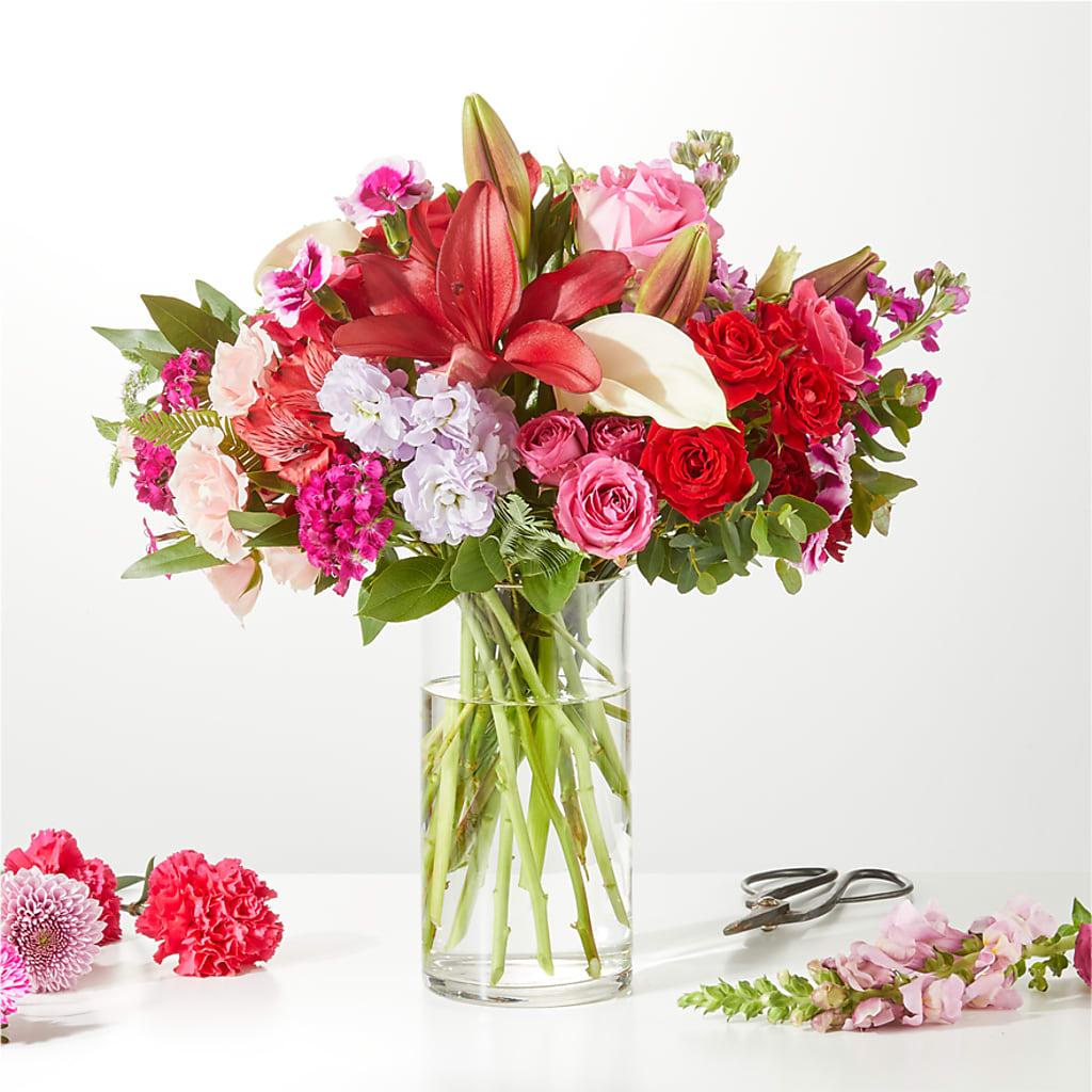 Swooning Over You - A Luxury Florist Original – FUJI'S ALADDIN FLOWERS, National City CA