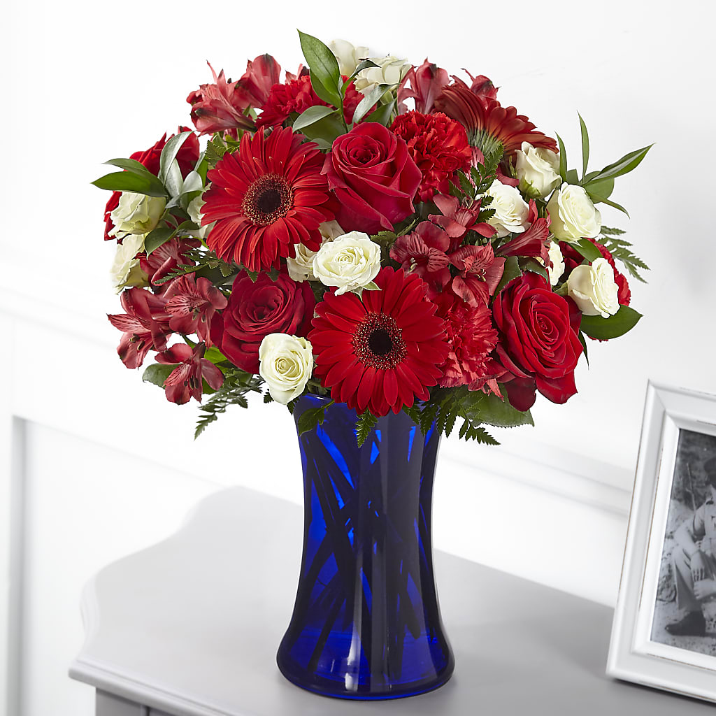 Hearts Embrace Bouquet – FUJI'S ALADDIN FLOWERS, National City CA