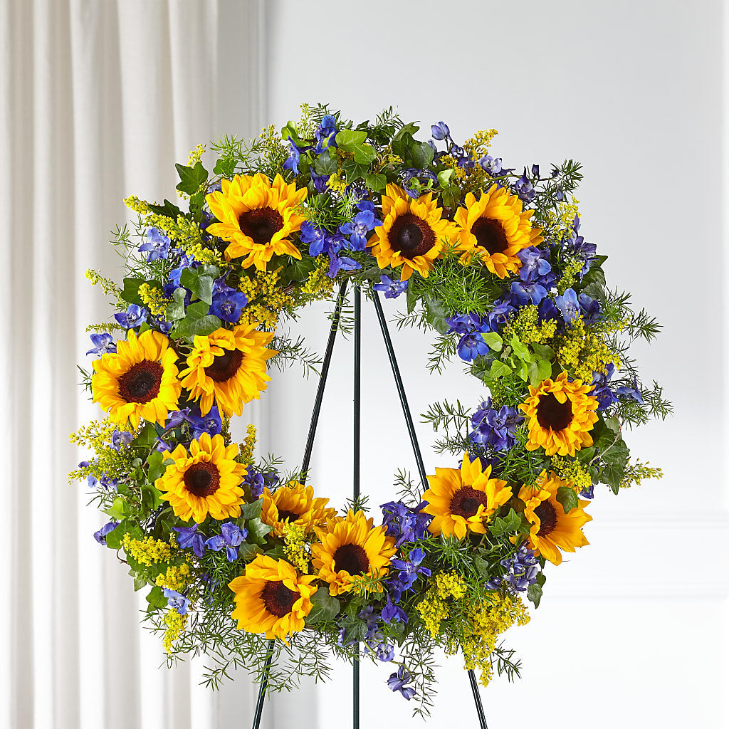 Bright Rays Wreath – FUJI'S ALADDIN FLOWERS, National City CA