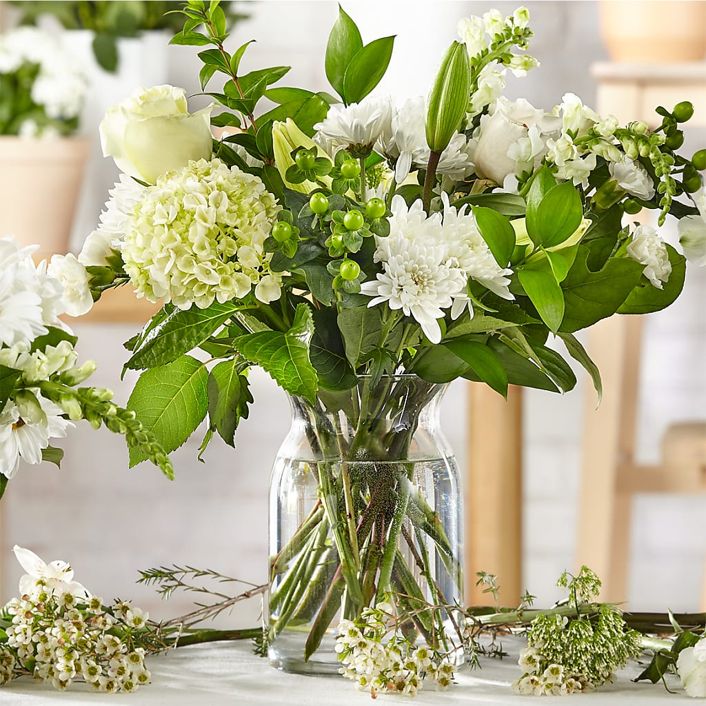 Classic Ivory – A Florist Original – FUJI'S ALADDIN FLOWERS, National City CA