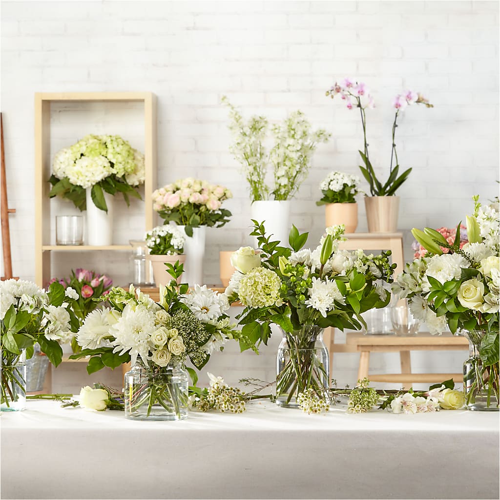 Classic Ivory – A Florist Original – FUJI'S ALADDIN FLOWERS, National City CA
