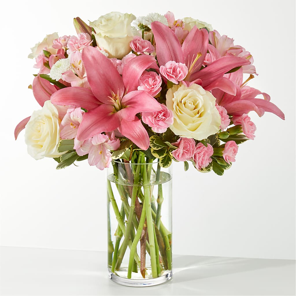 Piece of Cake Bouquet – FUJI'S ALADDIN FLOWERS, National City CA