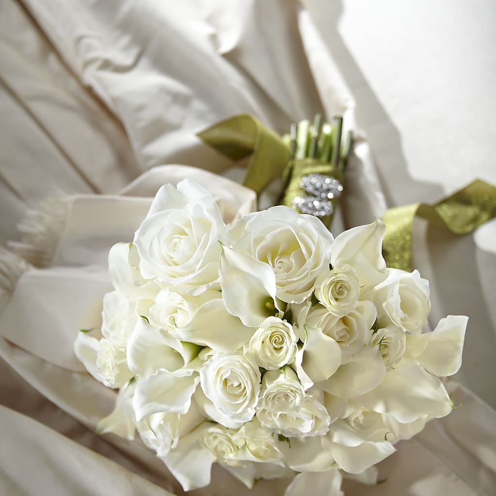 Serene Highness Bouquet – FUJI'S ALADDIN FLOWERS, National City CA