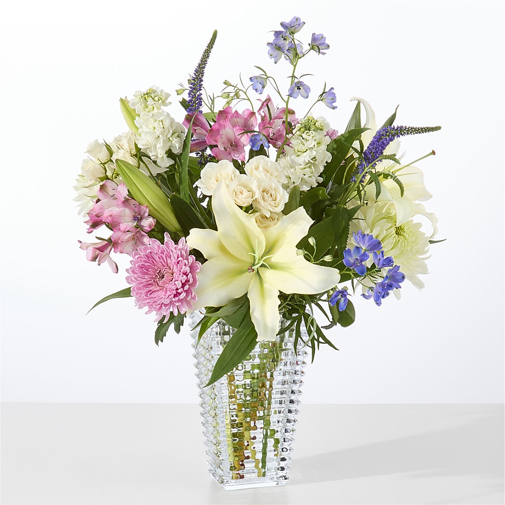 Winter Celebration Bouquet – FUJI'S ALADDIN FLOWERS, National City CA