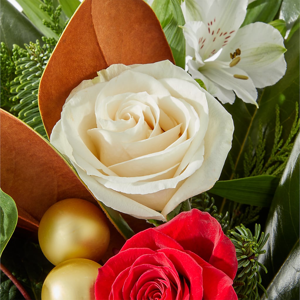 Joy & Jolly Bouquet – FUJI'S ALADDIN FLOWERS, National City CA
