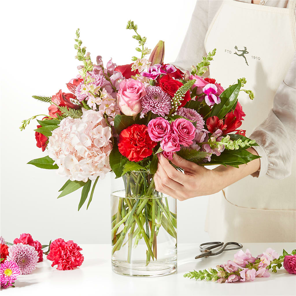 Swooning Over You - A Luxury Florist Original – FUJI'S ALADDIN FLOWERS, National City CA