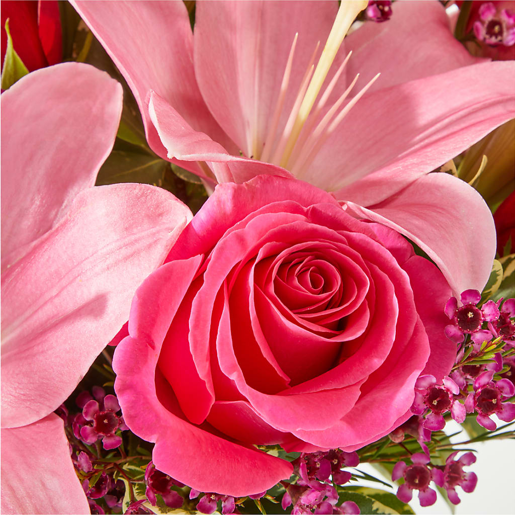 Lucky in Love Bouquet – FUJI'S ALADDIN FLOWERS, National City CA