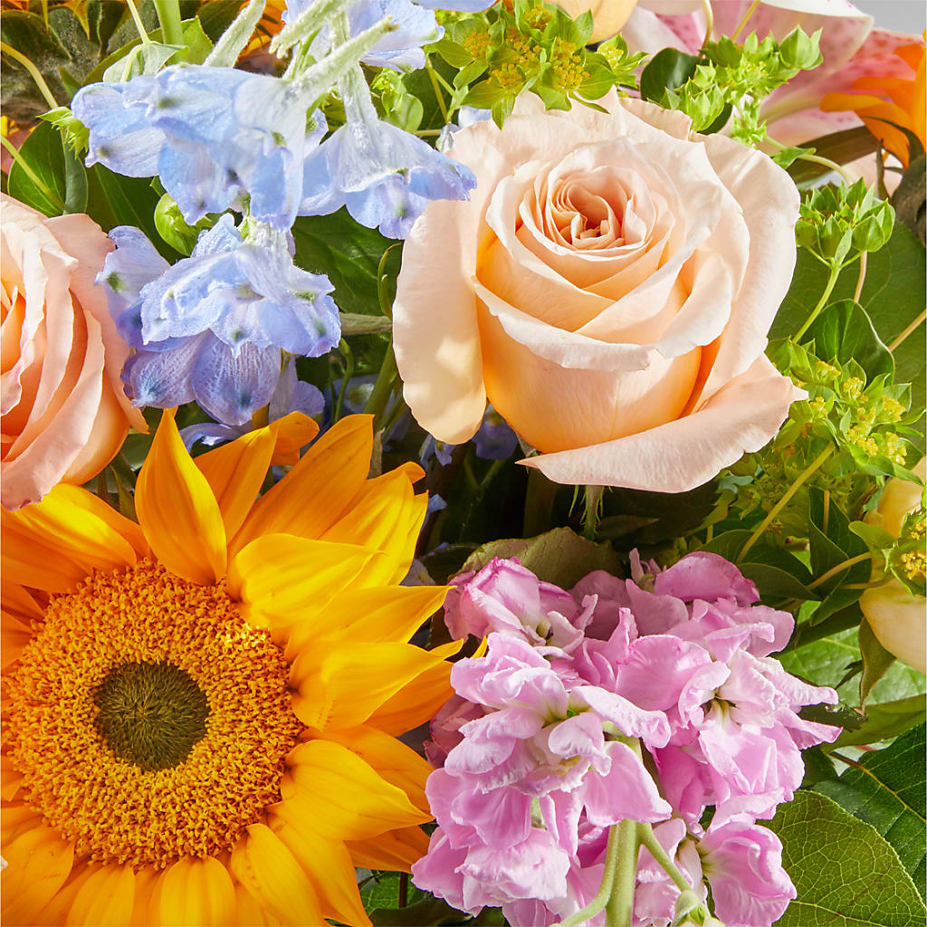 Dreamy Meadows Bouquet – FUJI'S ALADDIN FLOWERS, National City CA