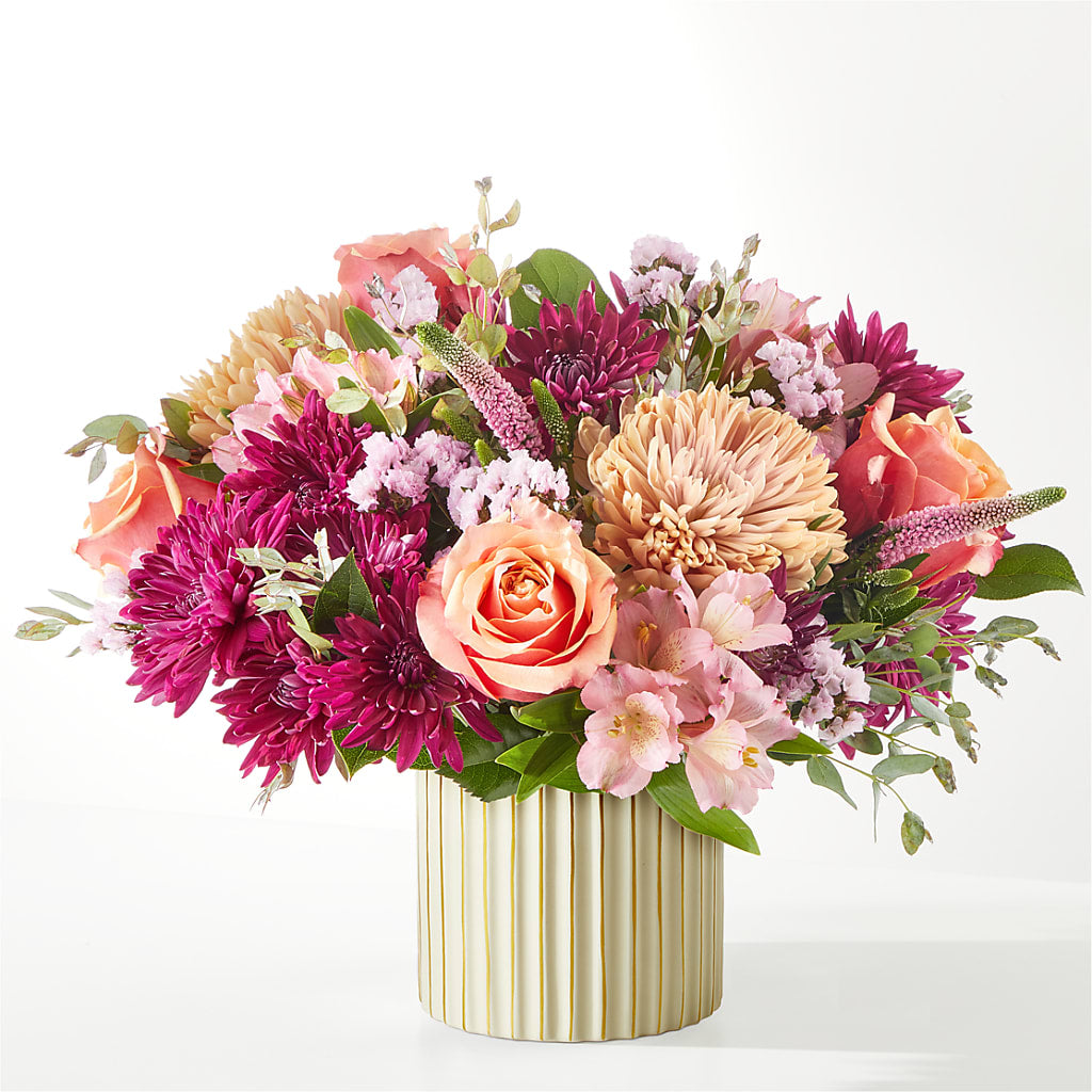 Berry Cobbler Bouquet with Ivory Vase – FUJI'S ALADDIN FLOWERS, National City CA