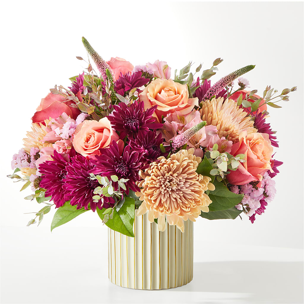Berry Cobbler Bouquet with Ivory Vase – FUJI'S ALADDIN FLOWERS, National City CA