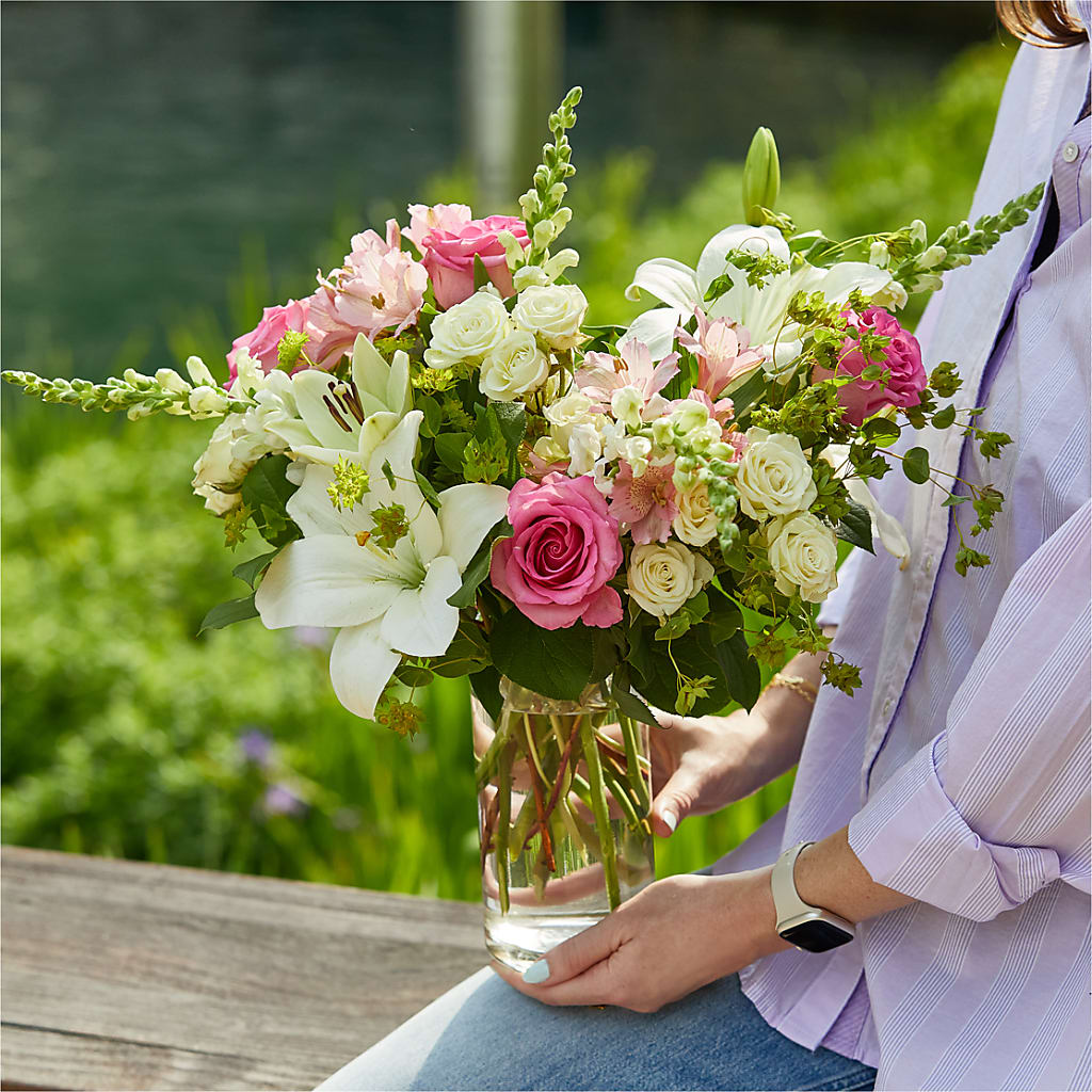 Fondly Bouquet – FUJI'S ALADDIN FLOWERS, National City CA