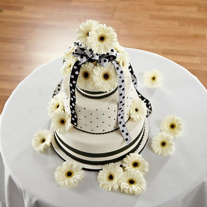 Simple Sophistication Cake Décor – FUJI'S ALADDIN FLOWERS, National City CA