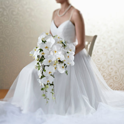 Classic White Bouquet – FUJI'S ALADDIN FLOWERS, National City CA